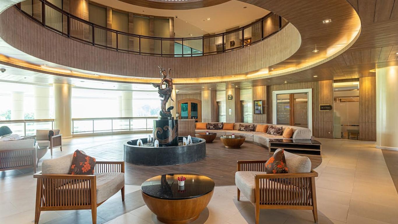 Summit Windmill Golf Residence