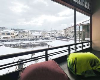 Hostel Miyagawa by Murasaki - Takayama - Balkong