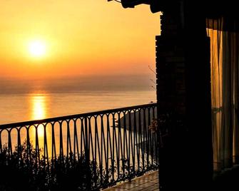 Agriturismo Principe di Vallescura - Pisciotta - Balcone
