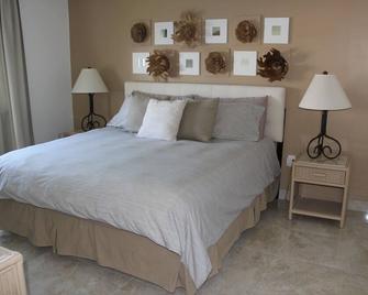 Amazing View-2 Bedrooms-Yach Club - Aventura - Habitación