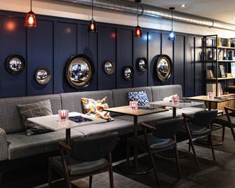 ibis Amsterdam Centre - Ámsterdam - Sala de estar