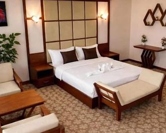 Kinyuki Country Hotel and Cottages - Nanyuki