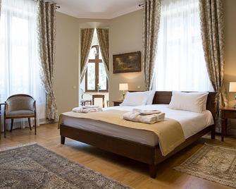 Palac Polanka - Krosno - Bedroom