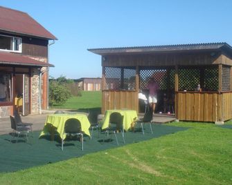 Guest House Pilsetnieki - Tukums - Patio