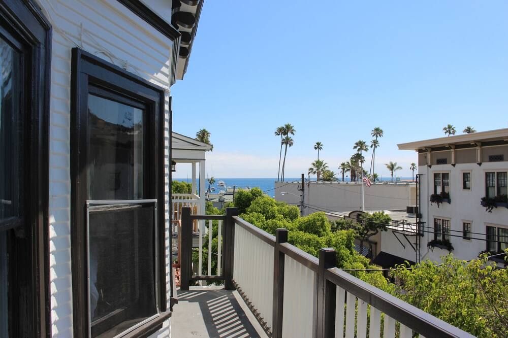 Hermosa Hotel - אבלון - מרפסת