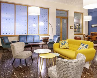 ibis styles Trani - Trani - Lounge