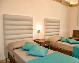 Bhb Hotel - Manduria - Salónek