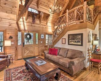 Private Sapphire Valley Resort Cabin with Mtn Views! - Sapphire - Living room