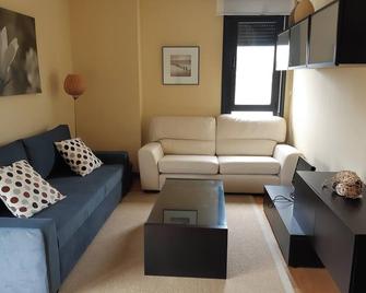 Apartment With 2 Bedrooms in Puerto de Vega, With Terrace Near the Beach - Puerto de Vega - Soggiorno