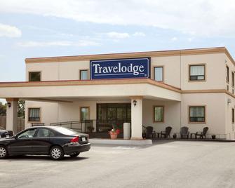 Travelodge by Wyndham Trenton - Trenton - Building