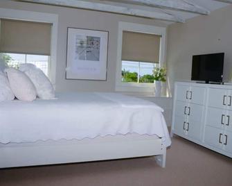 2 Bedroom 2 bath Upscale Apartment near Colonial Lake - Charleston