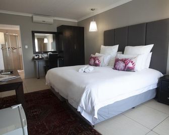 Ruslamere Hotel and Conference Centre - Durbanville - Bedroom
