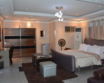 Platinum Inn Gee Hotel - Surulere