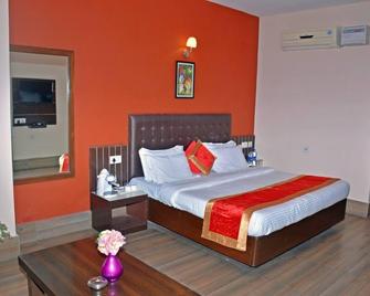 Park Square Hotel - Morādābād - Schlafzimmer