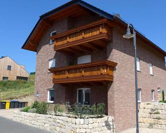 Holiday apartment Glees for 1 - 4 persons with 1 bedroom - Holiday apartment in one or multi-family - Niederzissen - Edificio