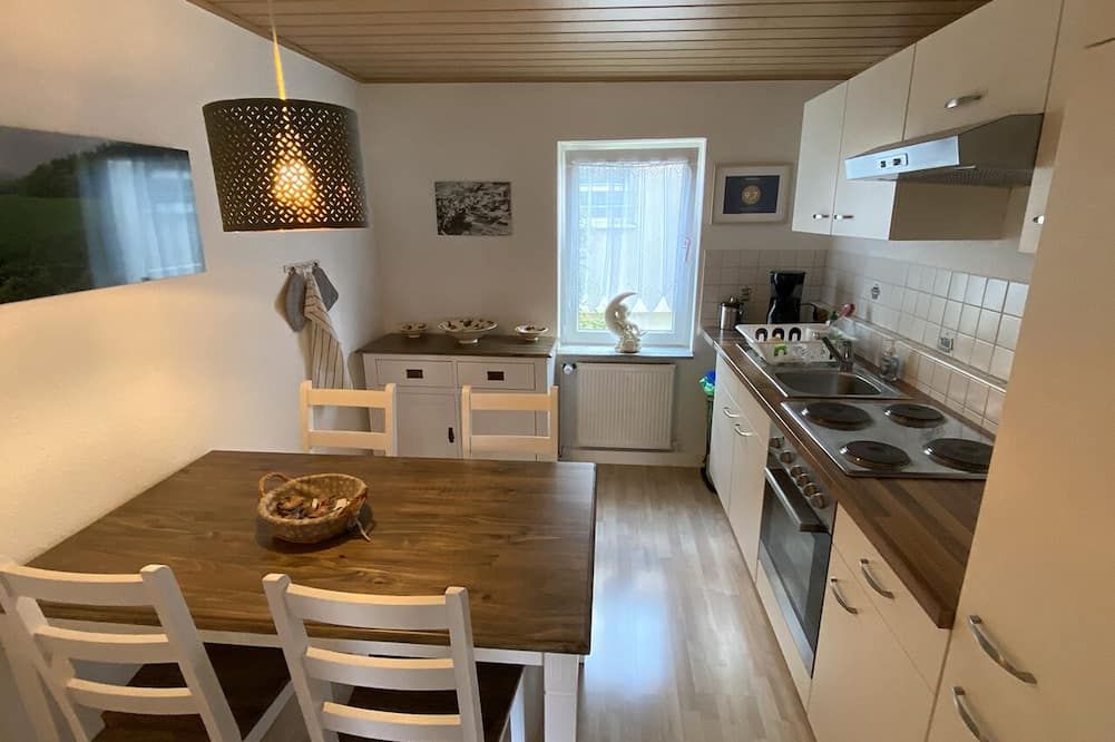 Quiet, Natural 34sqm Apartment In Half-Timbered House, Kassel-Harleshausen 2 People - Kassel - Kitchen
