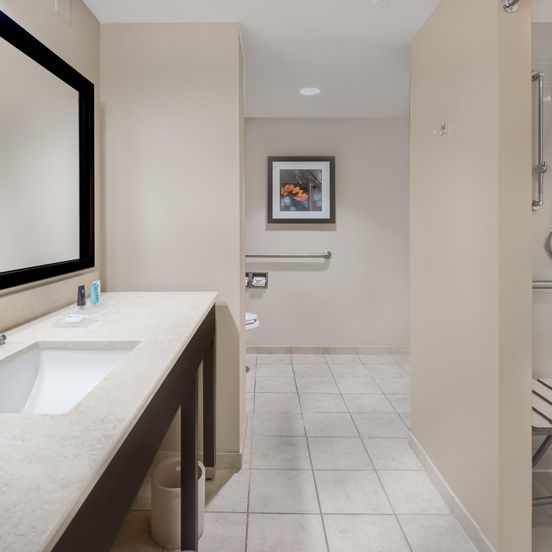 Crowne Plaza Cleveland At Playhouse Square By IHG image 1