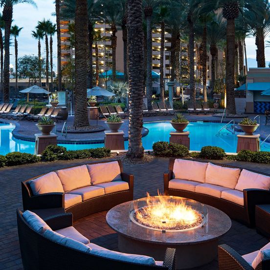 Hilton Grand Vacations Club on the Las Vegas Strip image 1