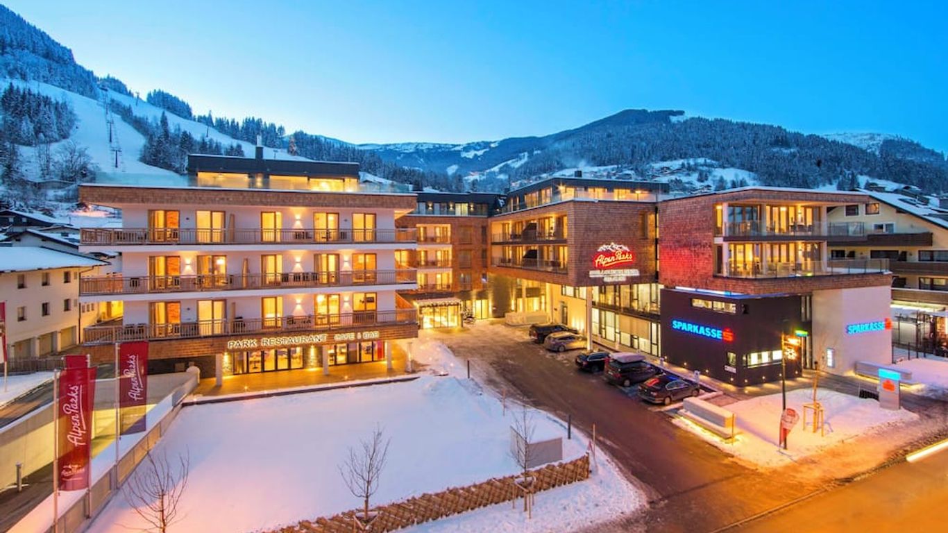 AlpenParks Hotel & Apartment Central Zell am See