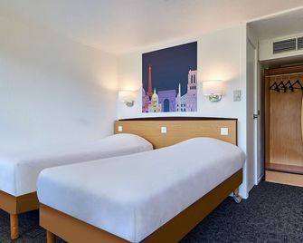 Kyriad Tarbes Bastillac - Tarbes - Chambre