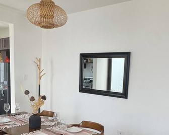 Charming townhome near Magical Antigua Guatemala - Alotenango - Dining room