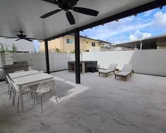 Boutique Style House, Mini Golf Bbq Hot-Tub Ev-Charger Foosball - Princeton - Patio