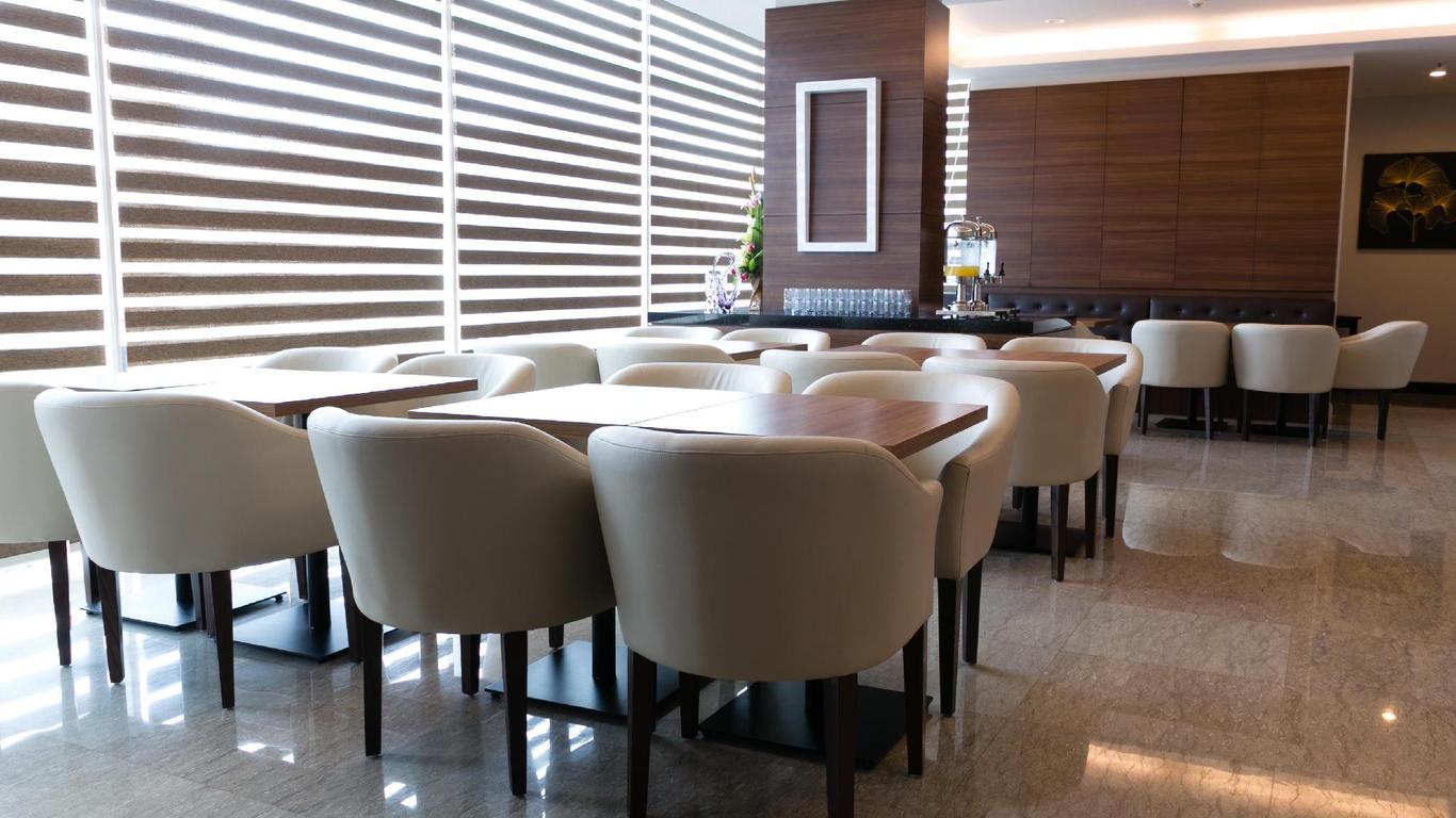 The One Hotel Makassar