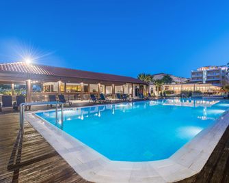 Galaxy Beach Resort, BW Premier Collection - Laganas - Pool