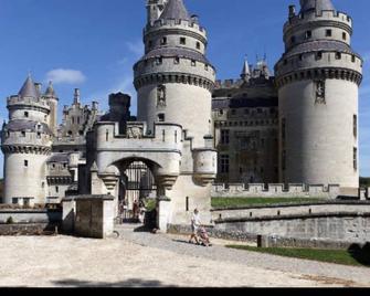 House next to Parc Astérix and Chateau de Chantilly - Pont-Sainte-Maxence - Bâtiment