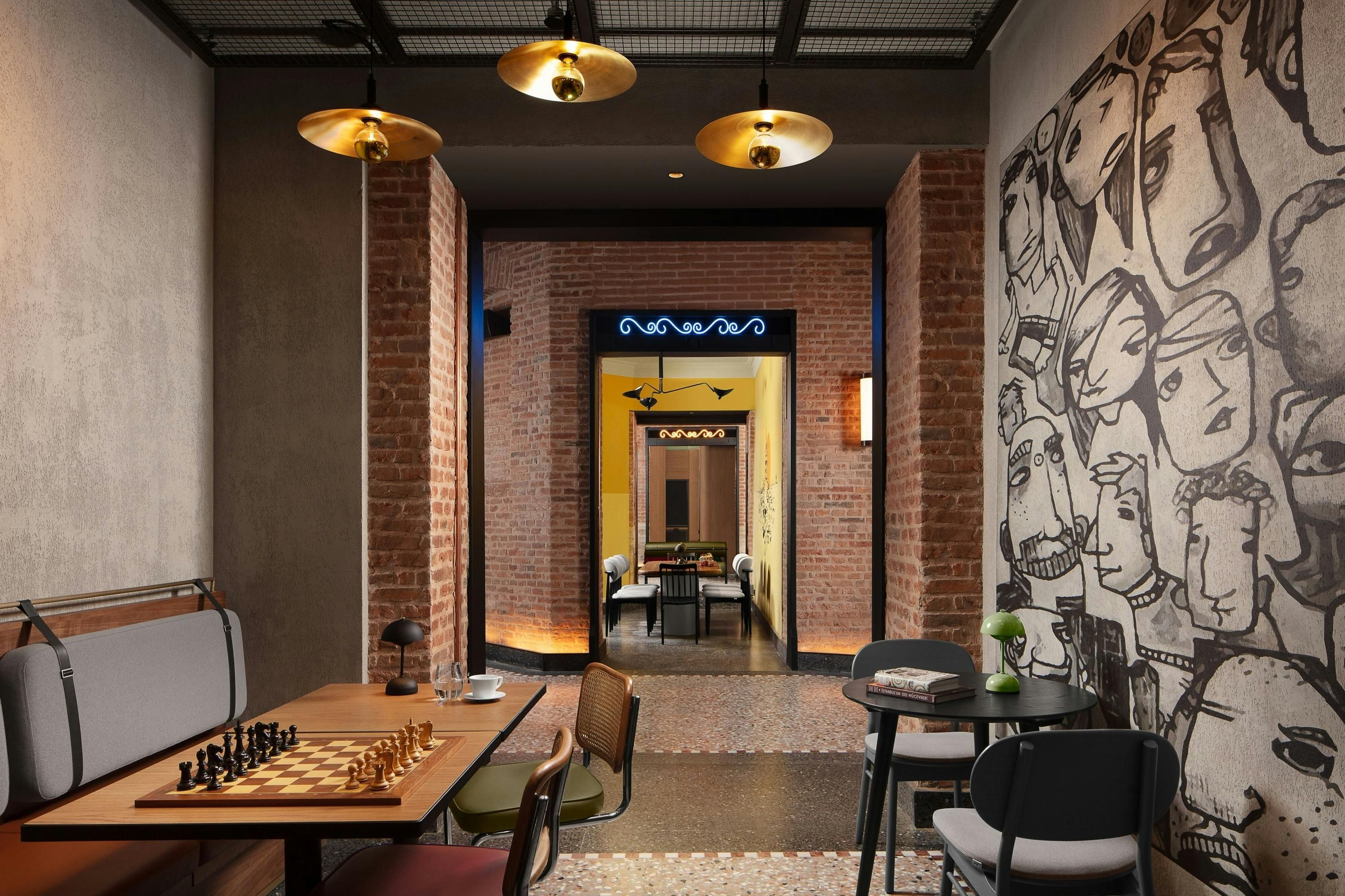 Moxy Istanbul Taksim thumbnail 3