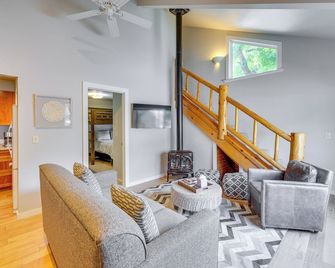 Ketchum Mountain Retreat Central Location! - Ketchum - Pokój dzienny