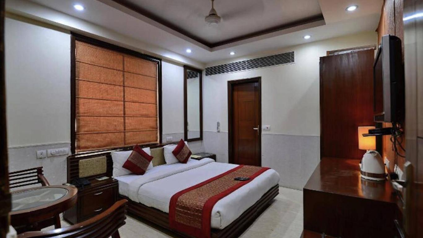 Hotel The Daanish Residency - Karol Bagh