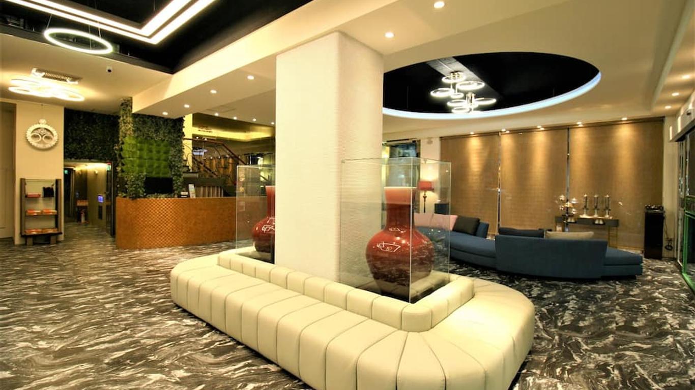 كاوسيونج إيه هوتل