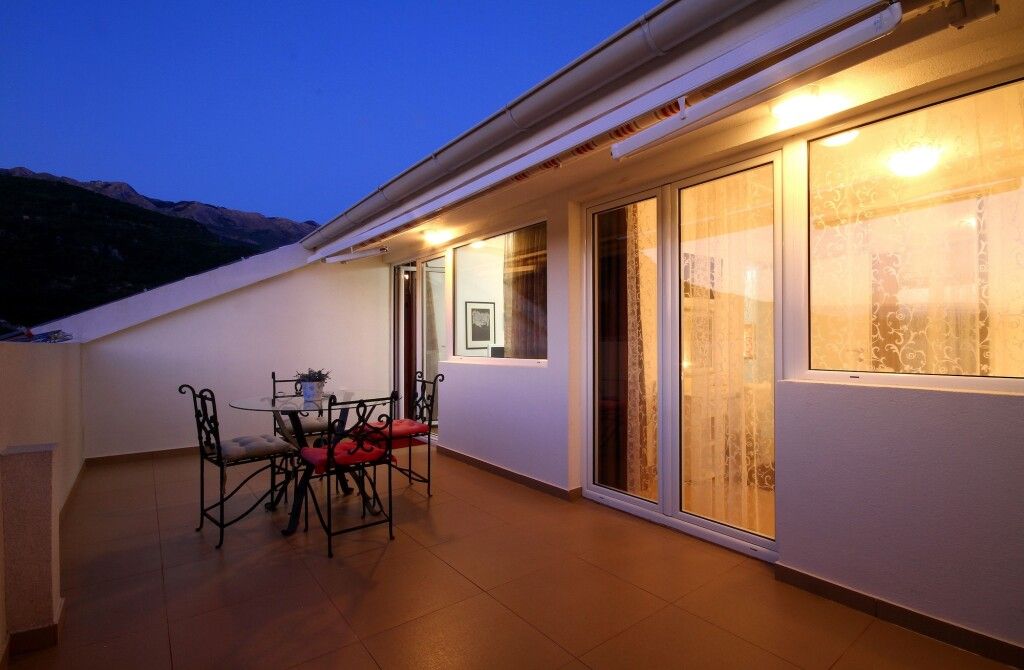 هوتل آروبا - بودفا - شرفة