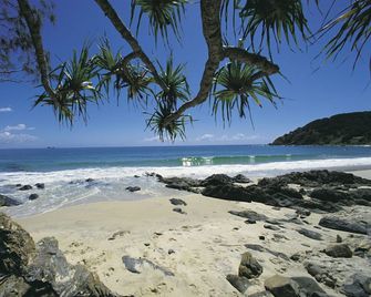 Byron Quarter Holiday Apartments - Byron Bay - Beach