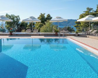 Elektra Hotel - Palairos - Piscina