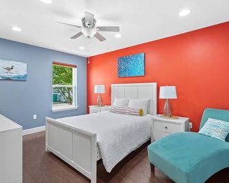 30A Pet Friendly Beach House - Pelican's Rest by Panhandle Getaways - Rosemary Beach - Bedroom