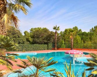 Lagrange Vacances Les Pescalunes - Agde - Pool