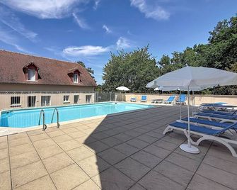 Terres de France - Appart'Hôtel La Roche-Posay - La Roche-Posay - Bazén