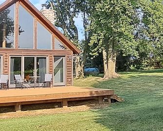 Farmhouse Lodge, Private 4-bedroom, Hot tub, Massage Chair, spacious, AC 5G, - Highland - Binnenhof