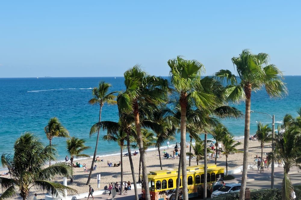 سنوز - فورت لاودردال - شاطئ