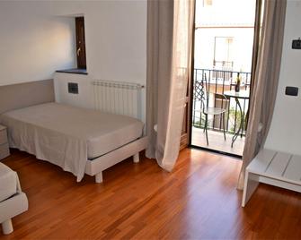 B&B Porta Delle Madonie - Campofelice di Roccella - Bedroom