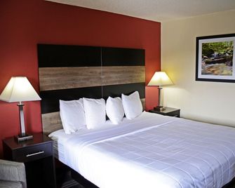 Baymont by Wyndham Waupun - Waupun