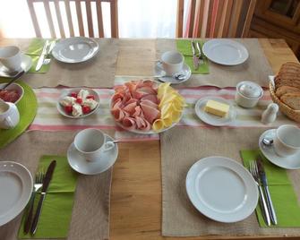 Obstbau Und Gaestezimmer Stani - Kitzeck im Sausal - Dining room