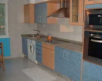 Pension Playa de Sardineiro - Fisterra - Kitchen