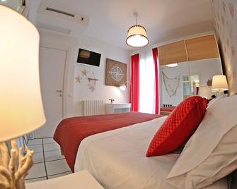 Thalìa Guest House Marzamemi - Marzamemi - Bedroom