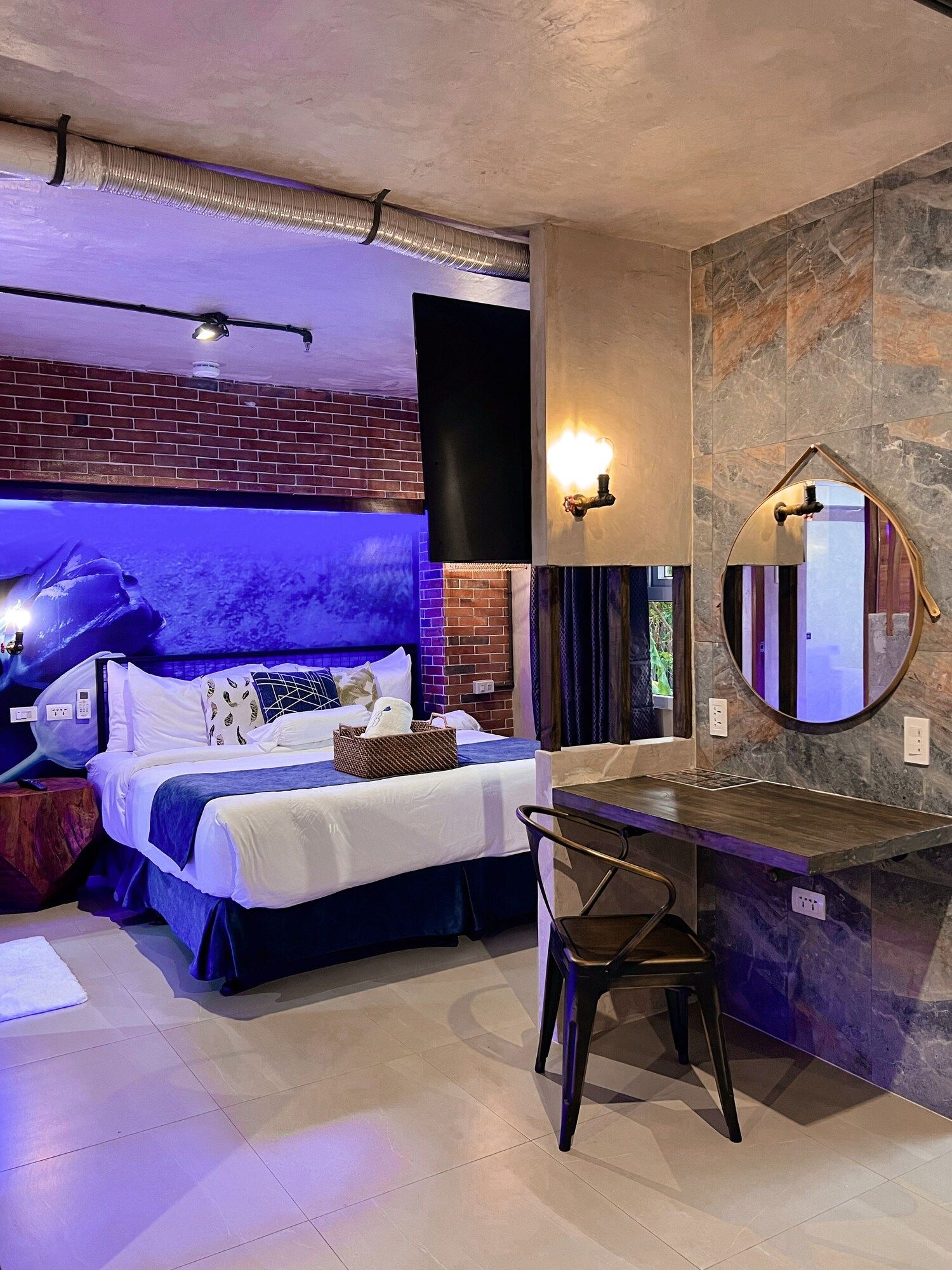 Clockworkorange Luxury Suites - Lapu-Lapu City