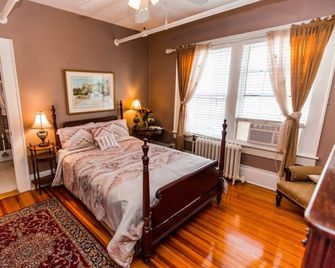 The Henderson - Hendersonville - Slaapkamer