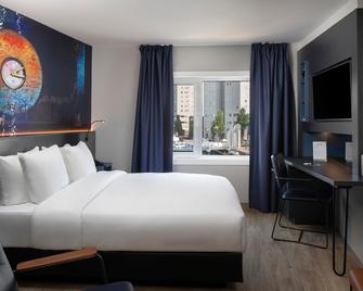 DoubleTree by Hilton Rotterdam Centre - Rotterdam - Kamar Tidur