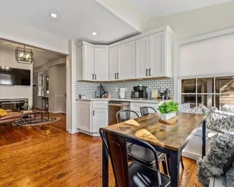 Fisher House - Downtown Annapolis! - Annapolis - Cocina